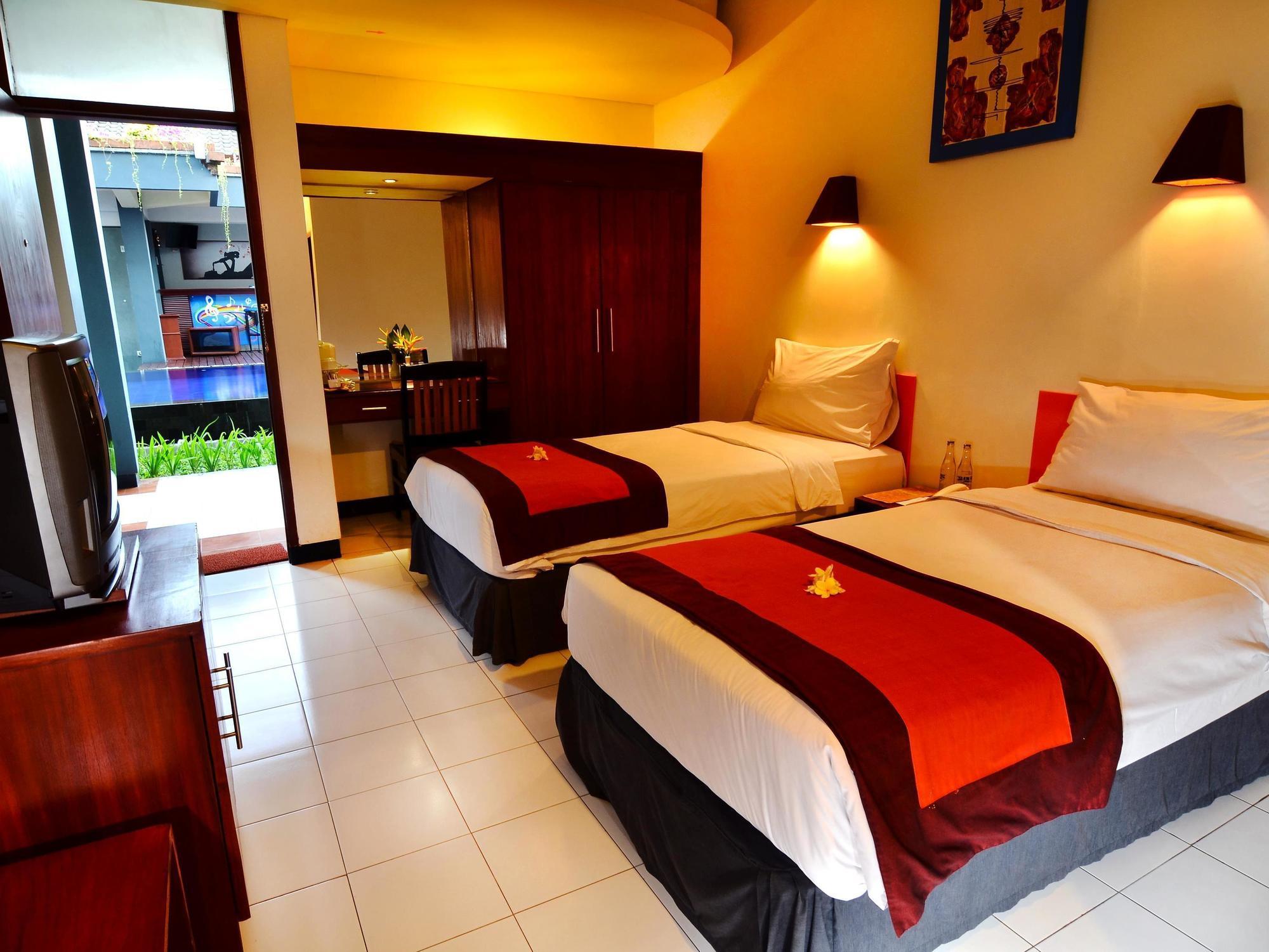 The Yani Hotel Bali Pesanggaran Esterno foto