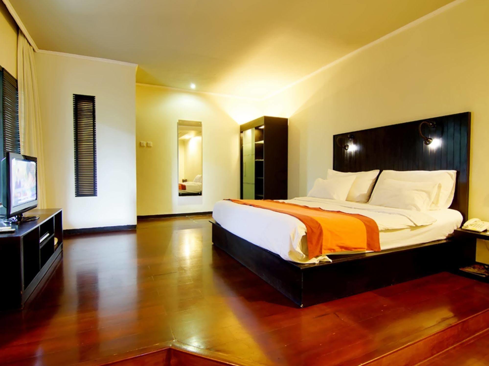 The Yani Hotel Bali Pesanggaran Esterno foto