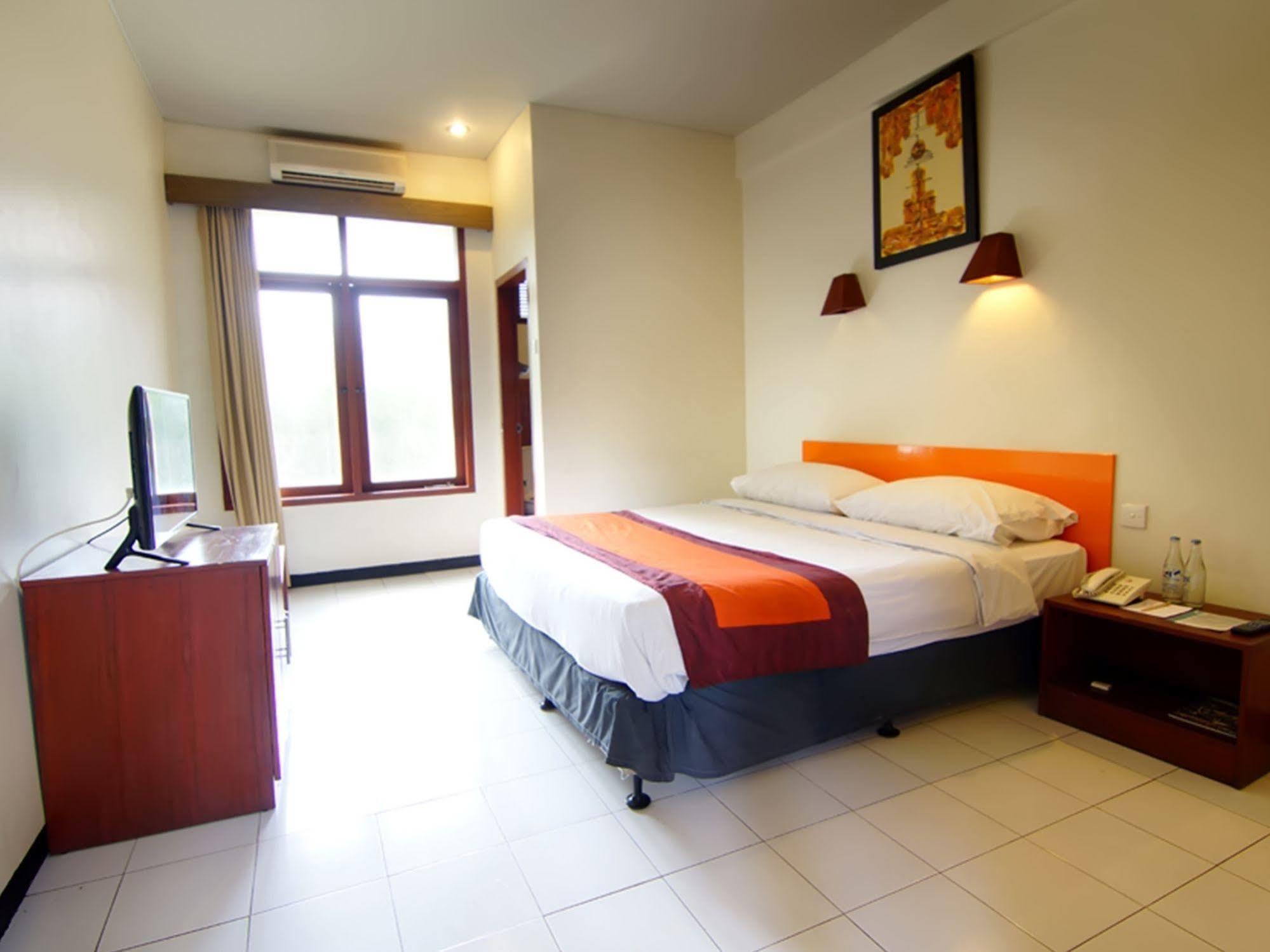 The Yani Hotel Bali Pesanggaran Esterno foto